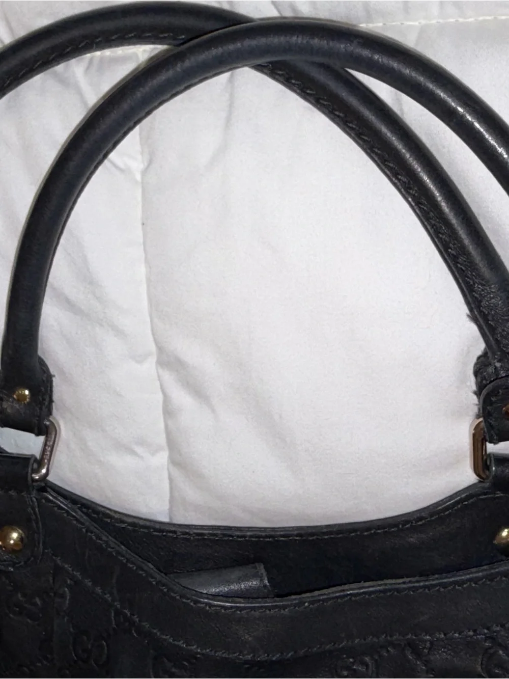 Gucci Black Leather Shoulder Bag with Gold Hardware